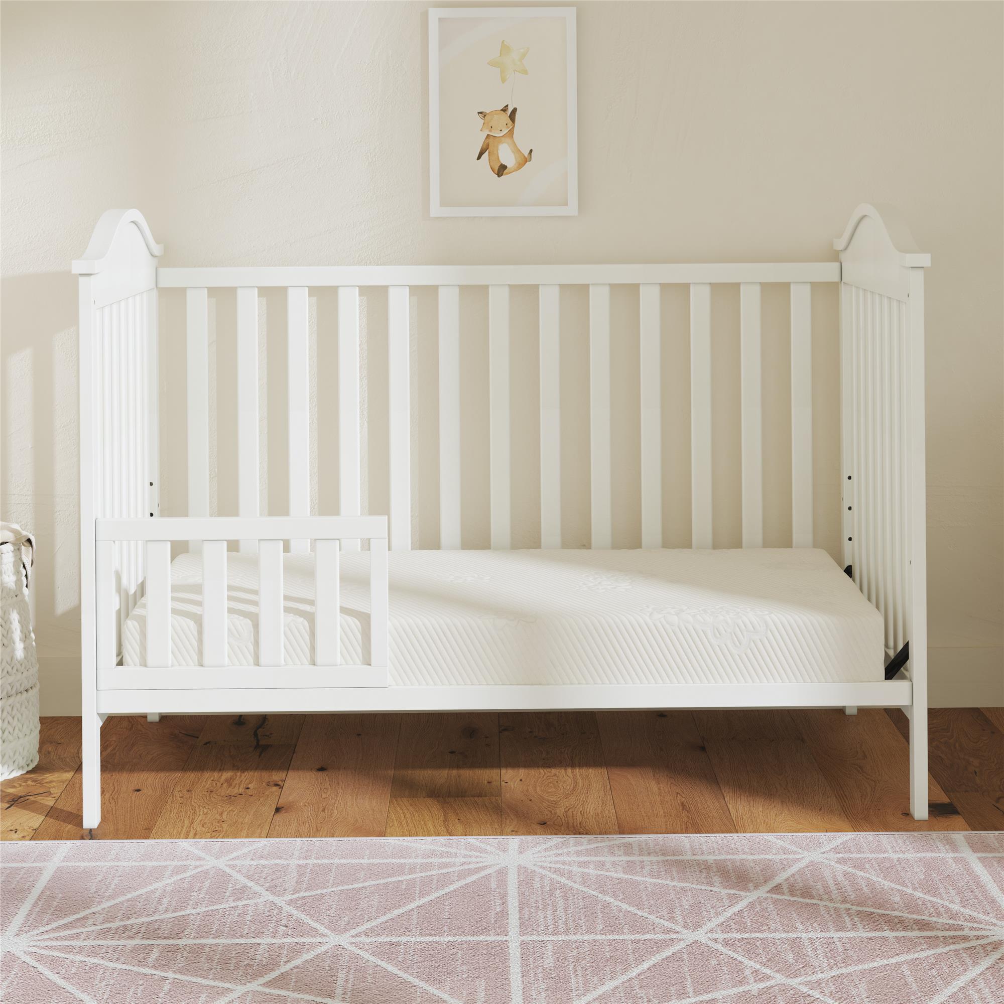 Baby bed that converts best sale to a toddler bed